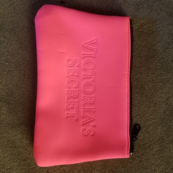 Victoria Secret - Picture 5 of 5